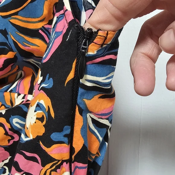 French Connection Floral Dress - Picture 7 of 14